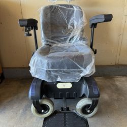 Model Liberty 312 Electric Wheel Chair. Brand New Never Used.