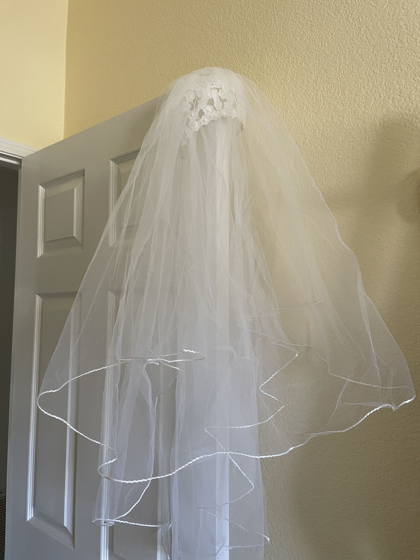 WEDDING VEIL