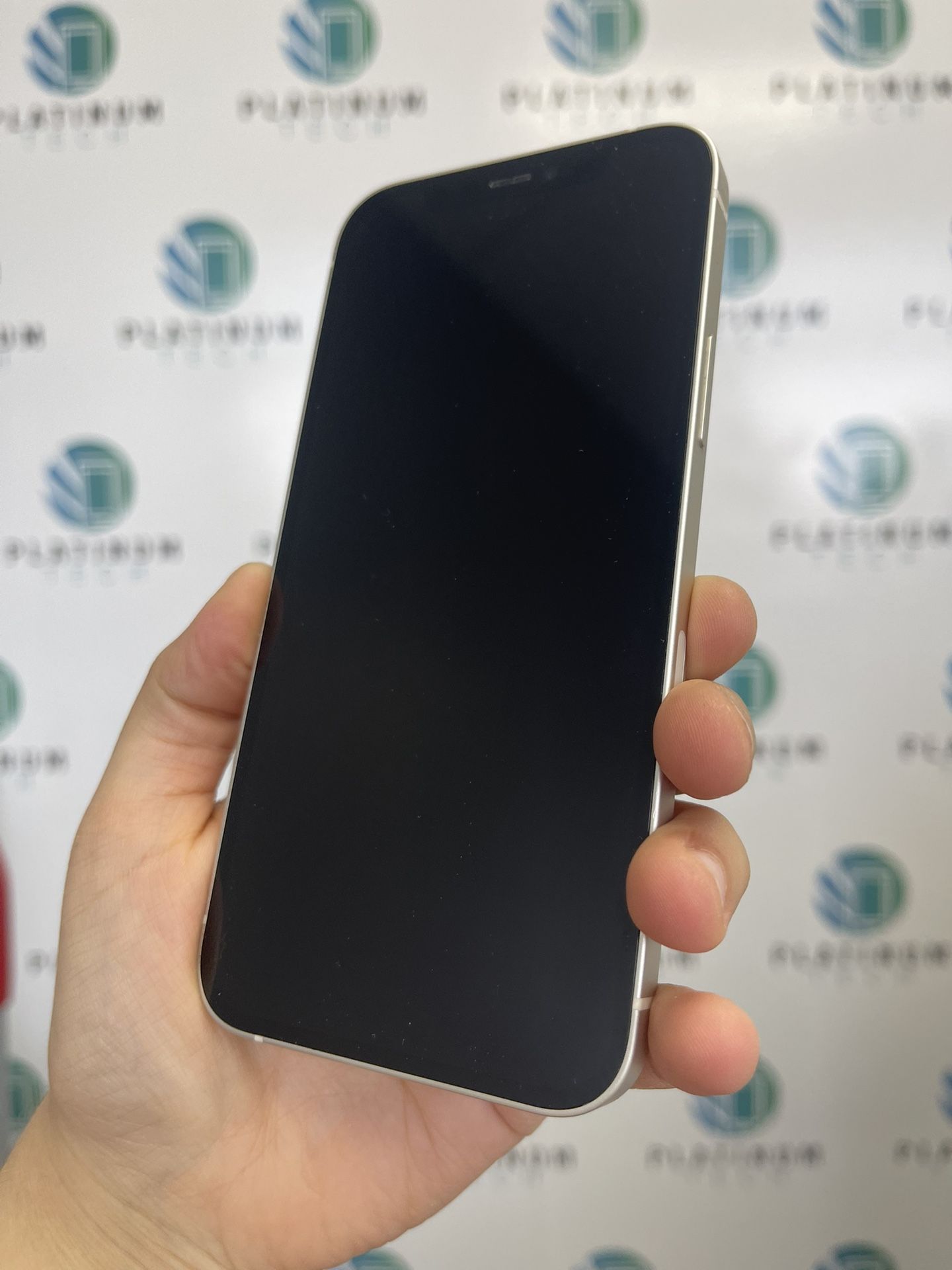 iPhone 12 Unlocked For Any Carrier