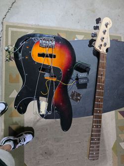 Fender squire in pieces