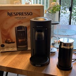Nespresso Vertuo Plus w/ Milk Steamer And Frother