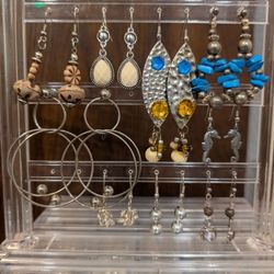 Vintage Silver Lot Of Earrings