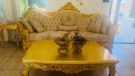 Very nice classic sofas