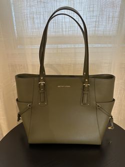 Michael Kors Voyager