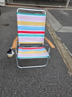 Folding Beach Chair with Cup Holder