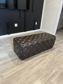 Brown Leather Beautiful New Contemporary Accent Ottoman 