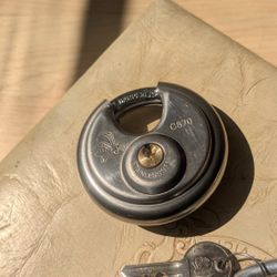 Storage Unit Lock, Sturdy
