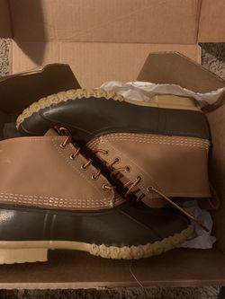 Brand new never worn high quality rain boots !
