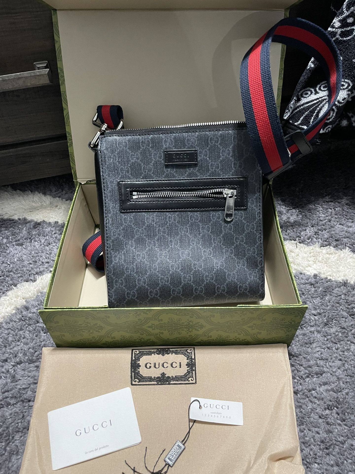 Gucci Messenger Style Bag 