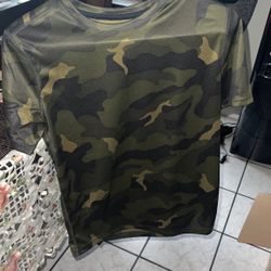 Nice Camouflage Shirt Size 14/16 New 
