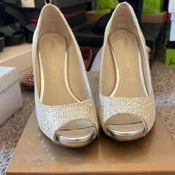 Audrey Brooke Pumps 