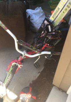 Girls bike