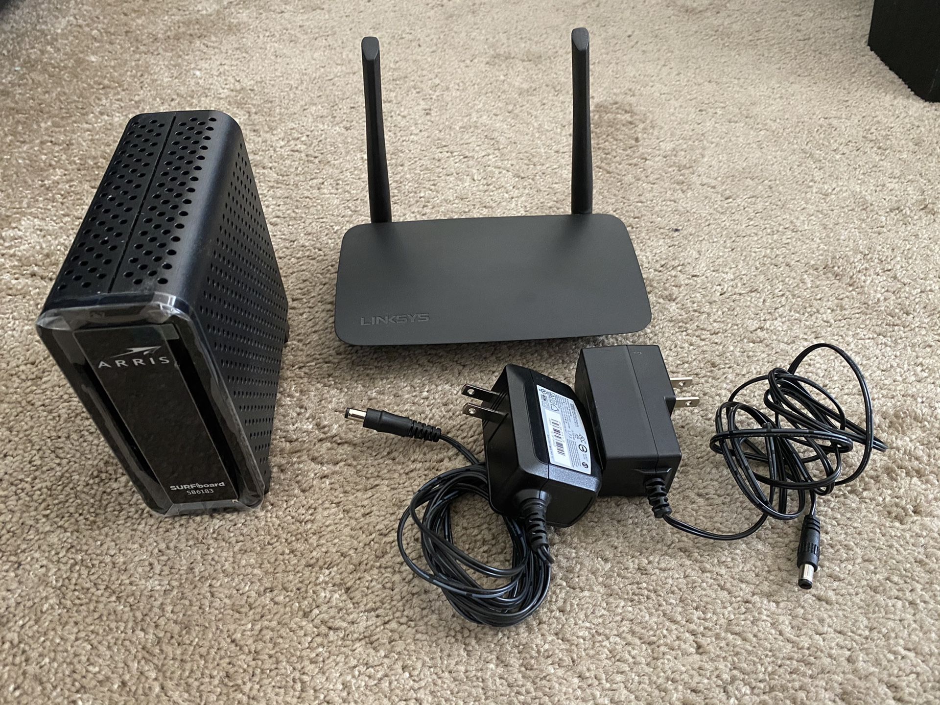 Arris Surfboard modem and Linksys Router