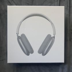 AirPod Max, Color Is Sliver.