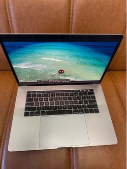 Apple MacBook Pro 💻 15-inch 2.2 GHz i7 16Gb/500 ssd Laptop Touchbar