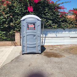 Porta Potties 