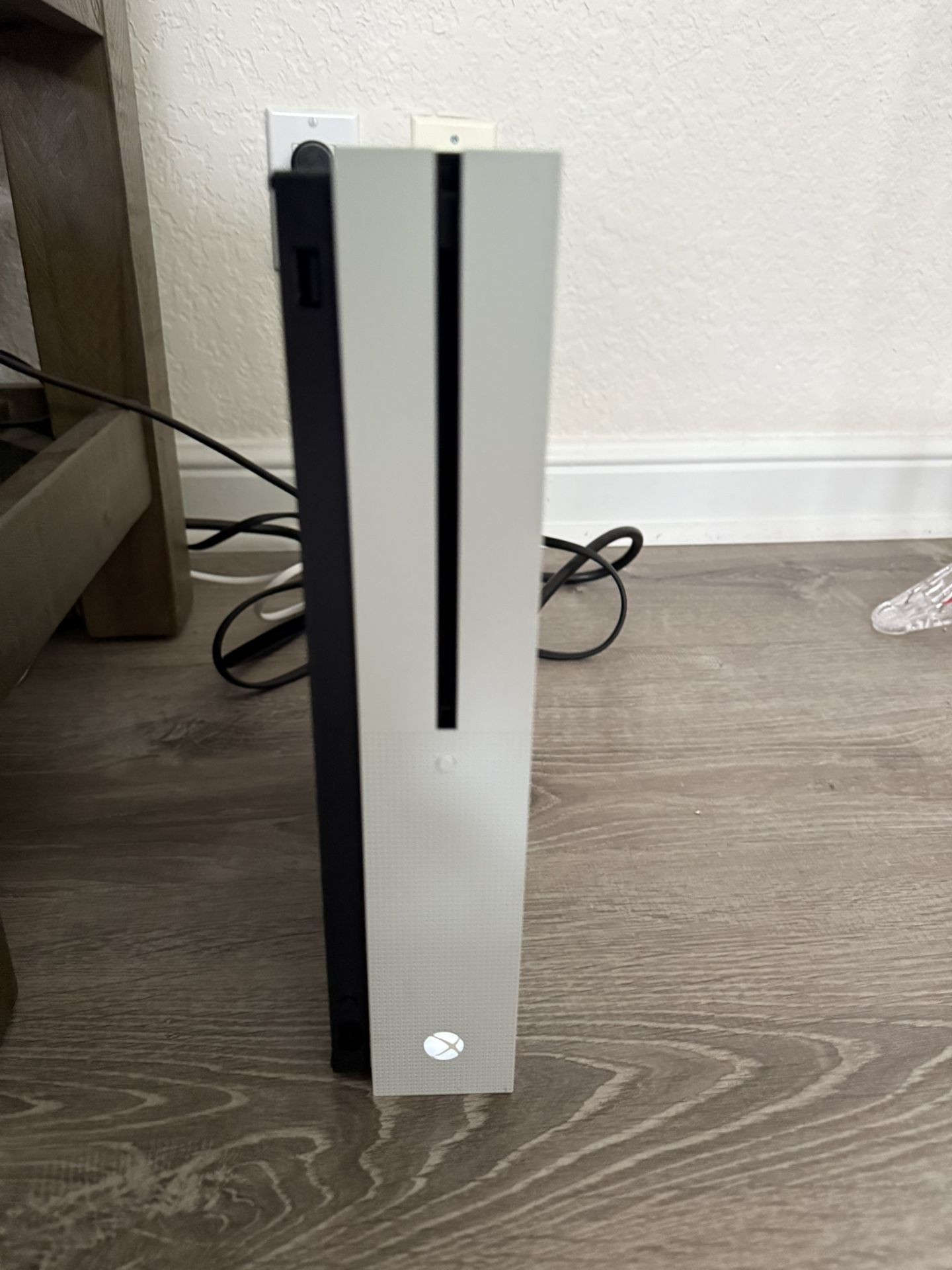 Xbox One 780 GB