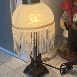 VINTAGE  LAMPS SET OF 2  VICTORIAN