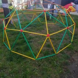 Dome Climber 