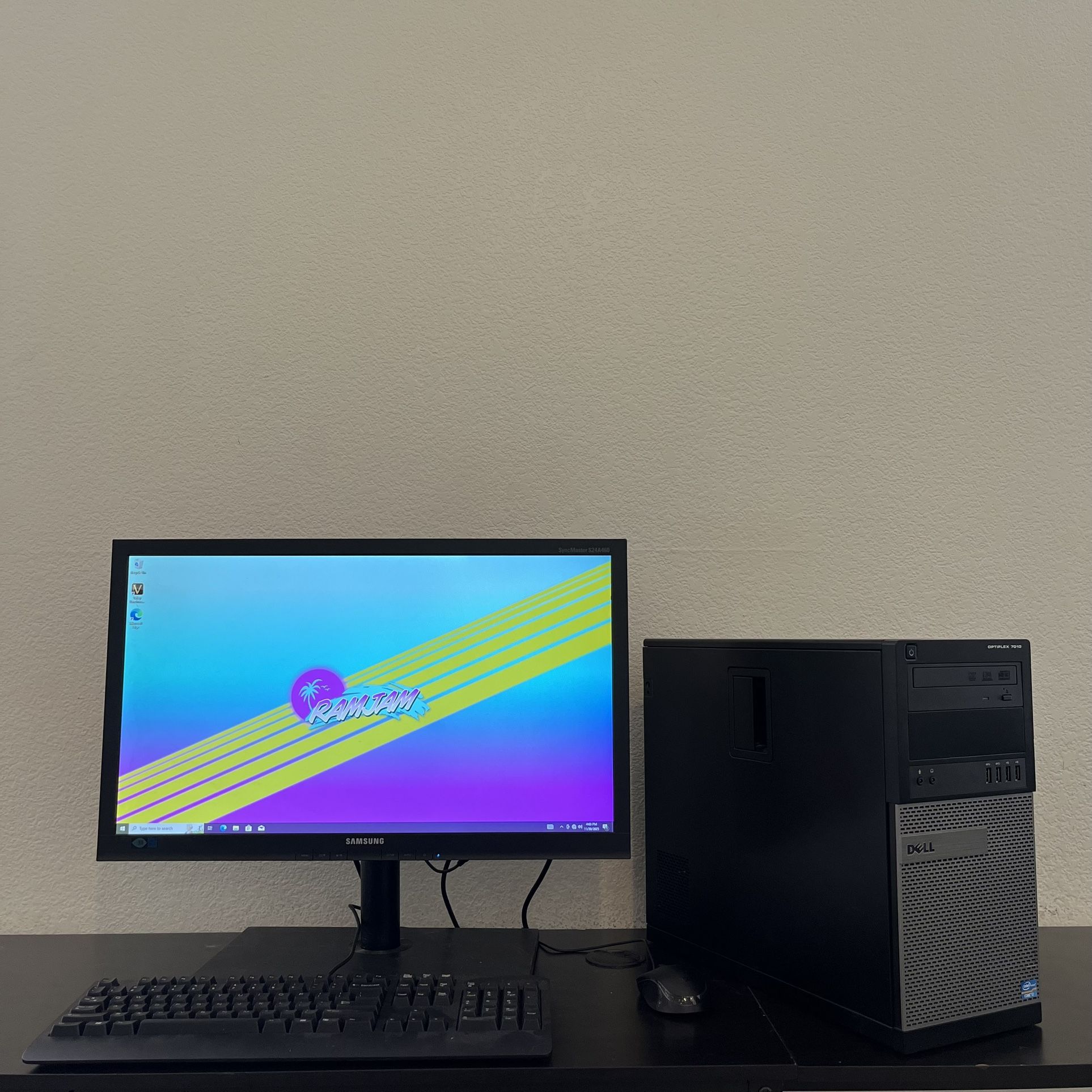 FAST i7 Roblox Gaming PC Computer (i7 3770, 16GB RAM, FirePro WX 2100 = RX 550, 256GB SSD)