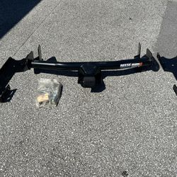 Reese Towpower Trailer Hitch model 37096, Compatible w/ Chevrolet, Dodge, Ford, GMC, Toyota