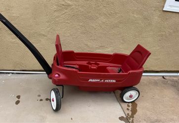 Radio Flyer Wagon with seats