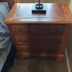 Queen Bed And Nightstand 