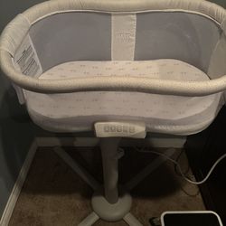 Halo Swivel Bassinet Deluxe