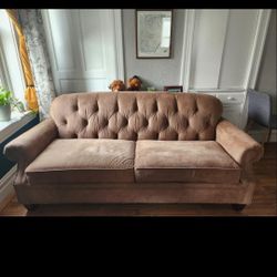 Brown Tufted Couch