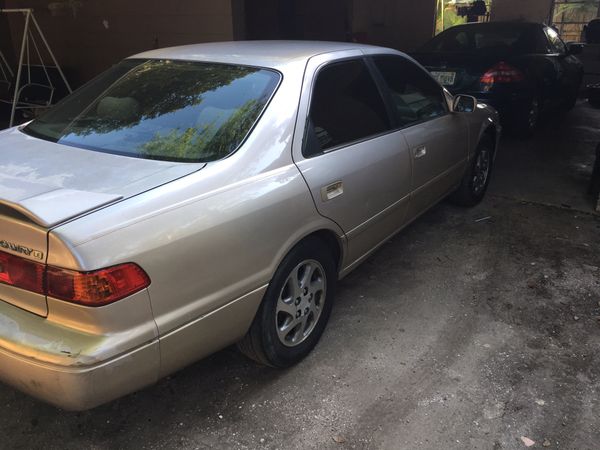 Toyota camry 200