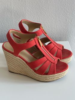 Michael Kors Platform Sandals 5.5
