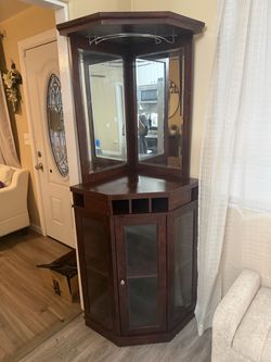DARK WOOD CORNER BAR