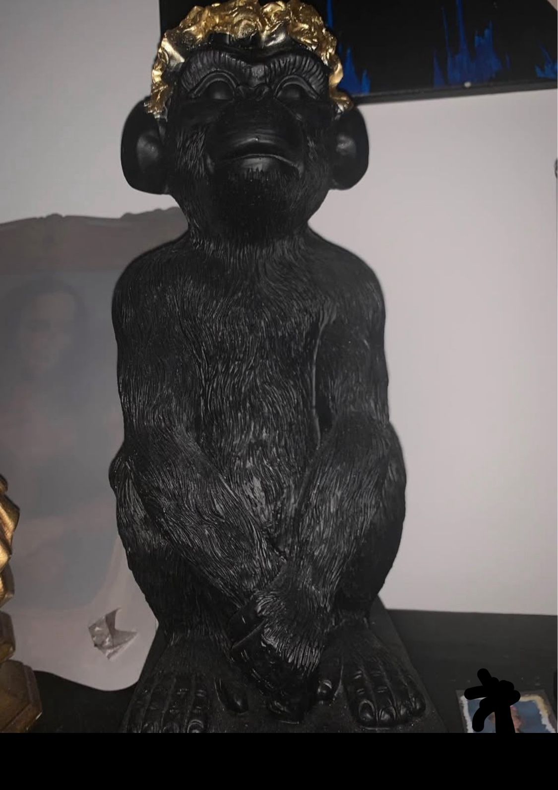 Monkey Statue 