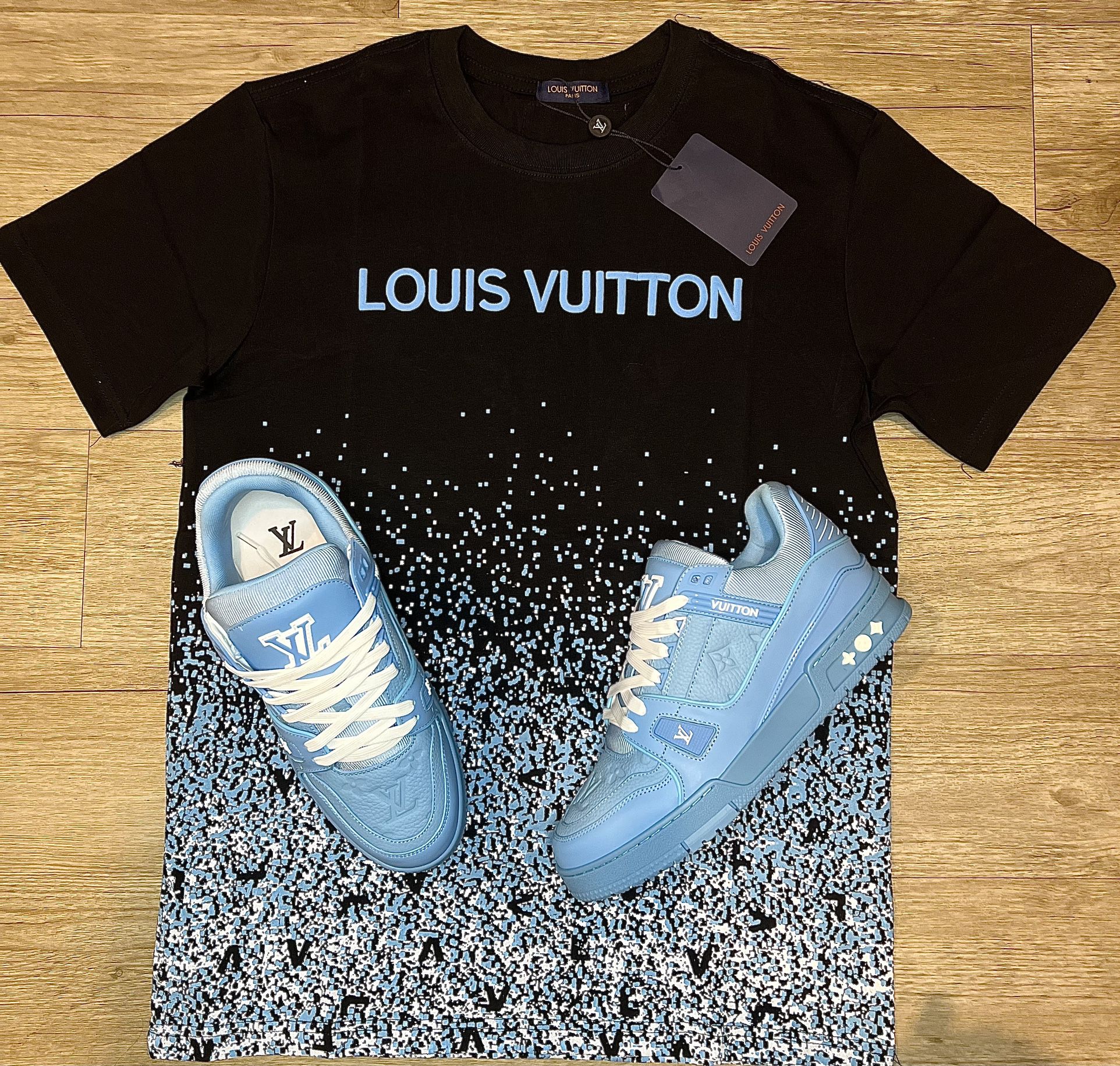 Men's authentic Louis Vuitton sneaker
