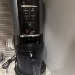 Ninja creami And Container 