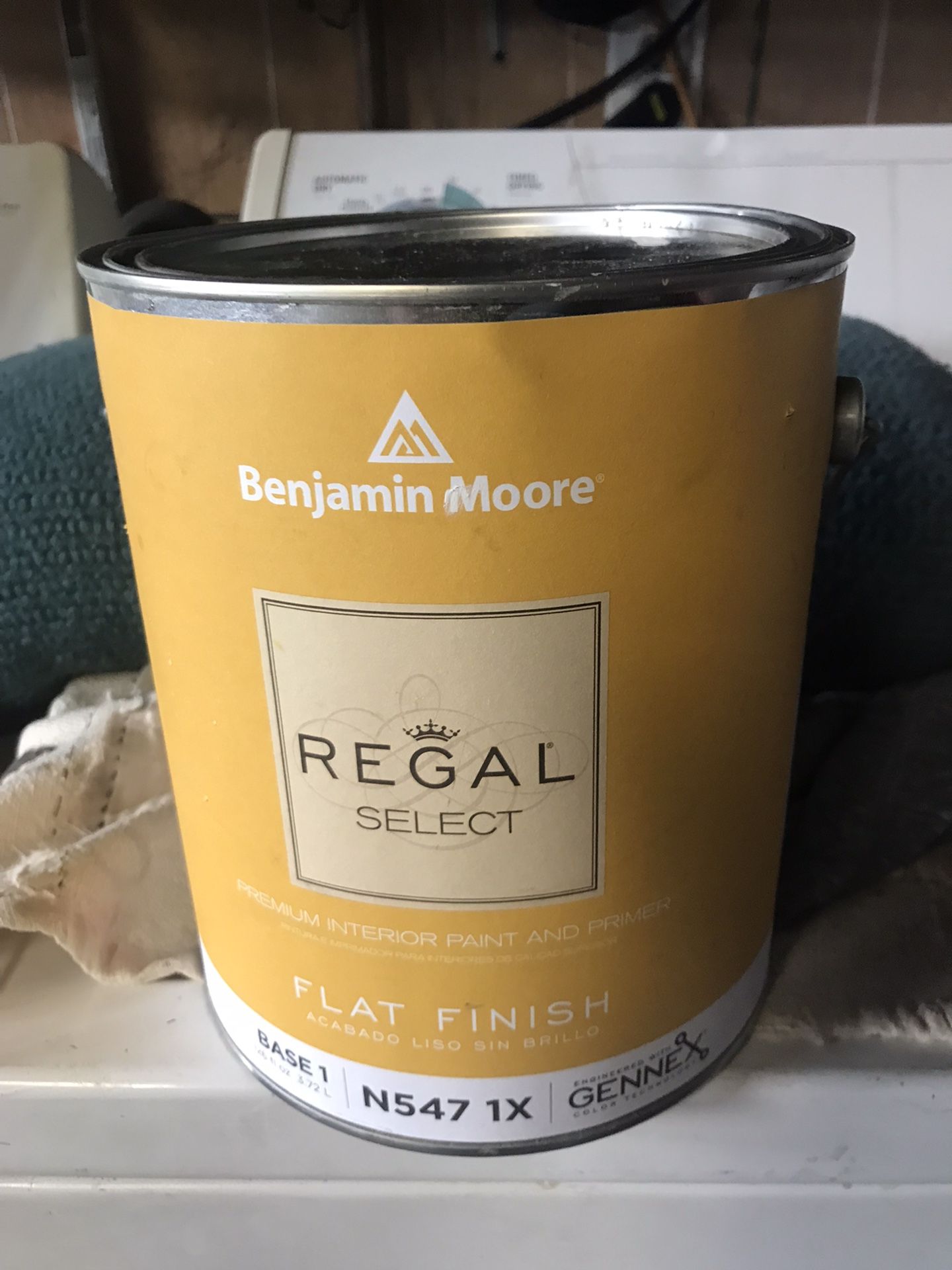 Benjamin Moore Interior Paint / Chantilly Lace