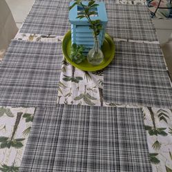 Black & White Placemats 18" X 13"