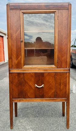 1920s Vintage Art Deco Tiger Oak Curio / Display Cabinet w Original Glass