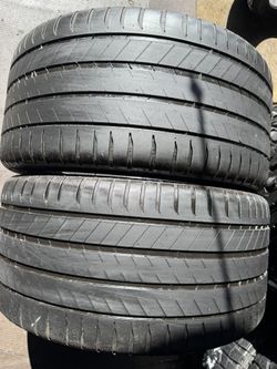 Pair Of 295 35 21 Michelin Latitude Sport Tires 