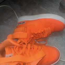 Nike high Air Force Size 5.5