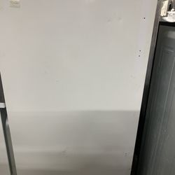 upright freezer white icemaker