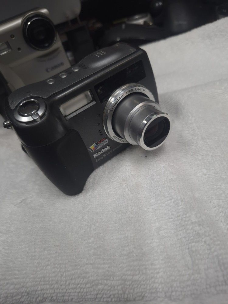 KODAK DIGITAL CAMERA