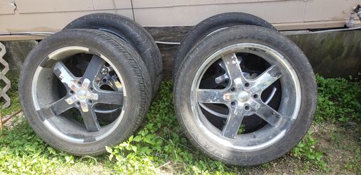 22s Came off of 98 Dodge Pickup