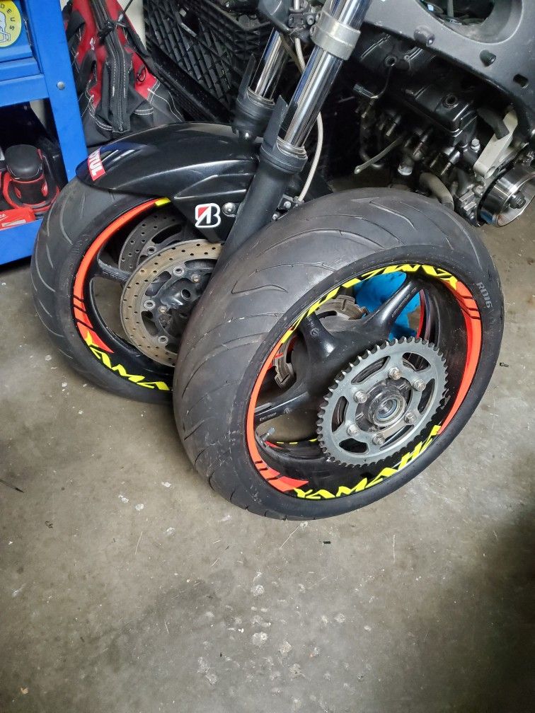 YAMAHA R6 R6S WHEELS AND TIRES SET for Sale in El Monte, CA OfferUp