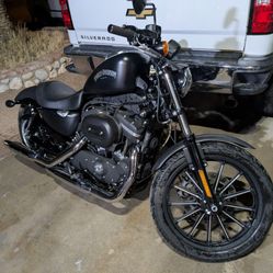 2015 Harley-Davidson Iron 883