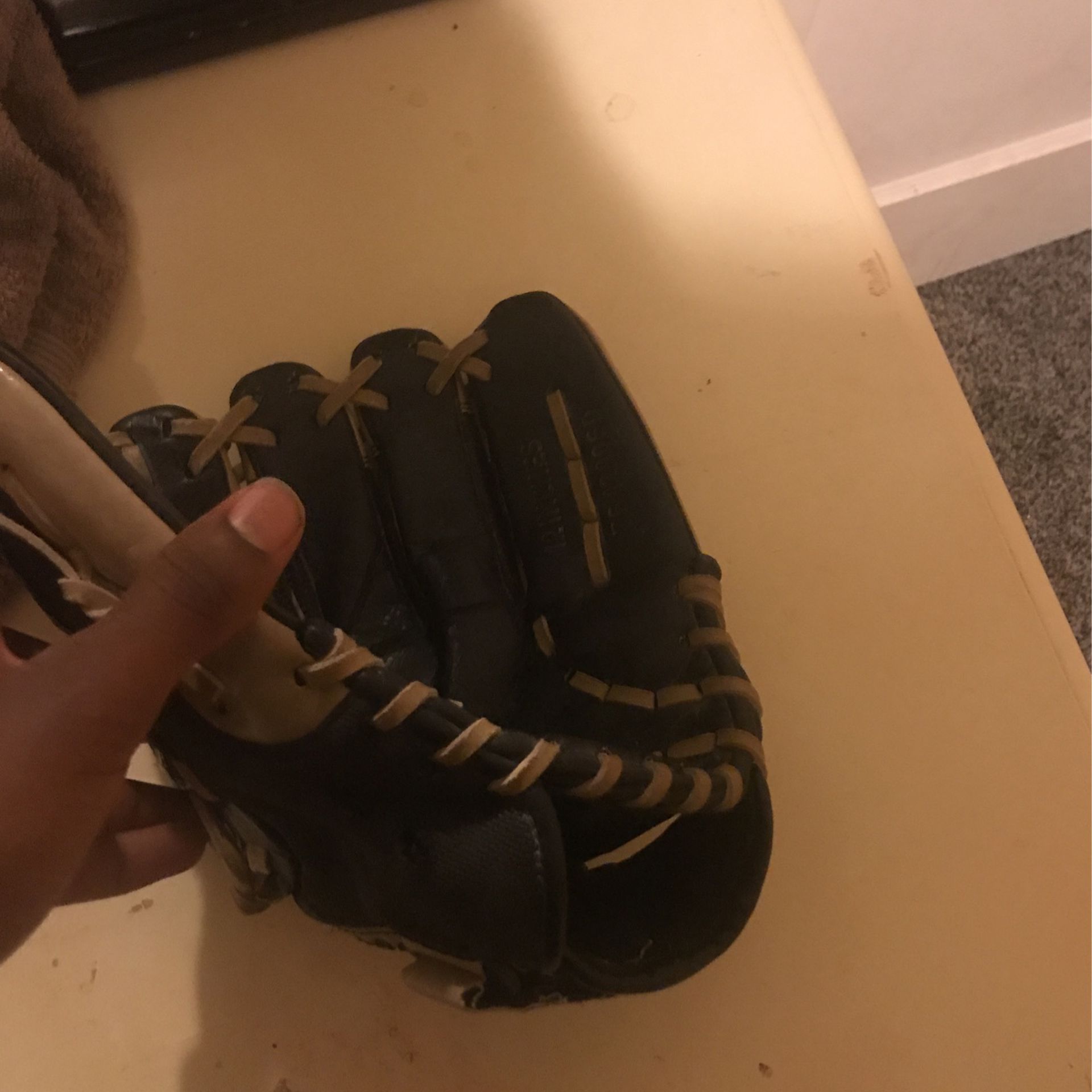 Baseball  Glove 