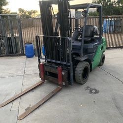 Forklift 