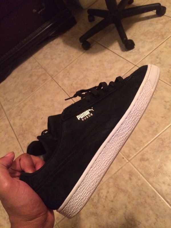 Puma suede size 10 Come get them