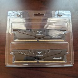DDR4 32 Gigabytes Of RAM