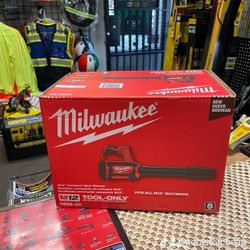 Milwaukee M12 12V Lithium-Ion Cordless Compact Spot Blower (Tool-Only) $94